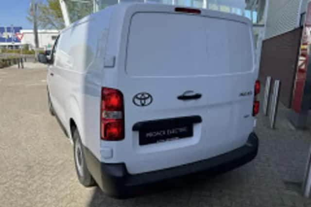 Toyota Proace (2026) thumbnail 3