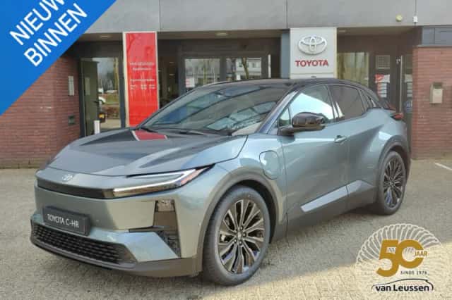 Toyota C-HR (2026) thumbnail 1