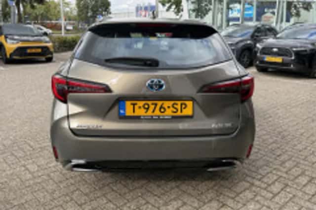 Toyota Corolla (2023) thumbnail 5