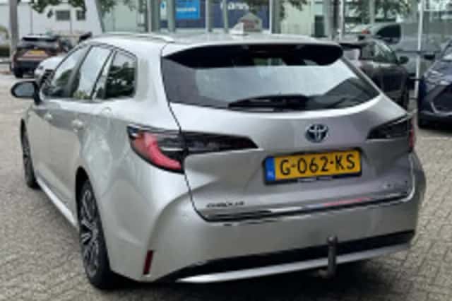 Toyota Corolla (2019) thumbnail 3