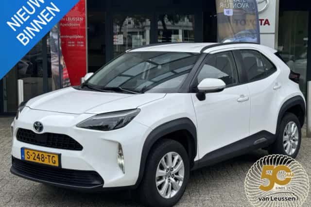 Toyota Yaris Cross (2023) thumbnail 1