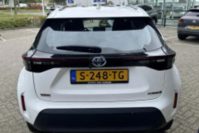 Toyota Yaris Cross (2023) thumbnail 4