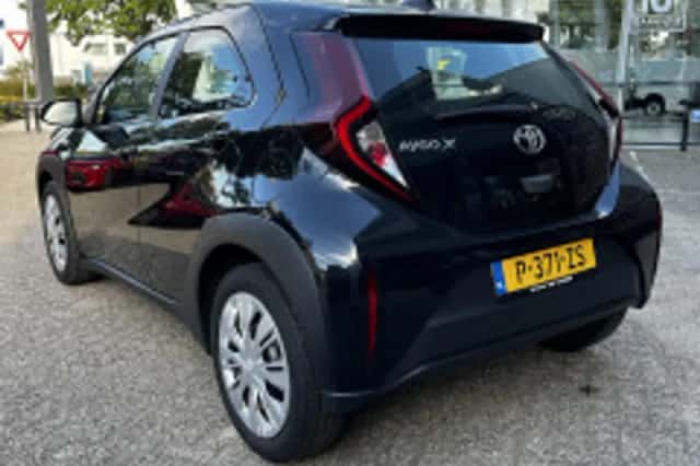 Toyota Aygo X (2022) thumbnail 3