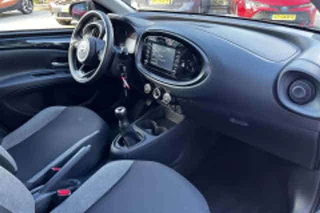 Toyota Aygo X (2022) thumbnail 4