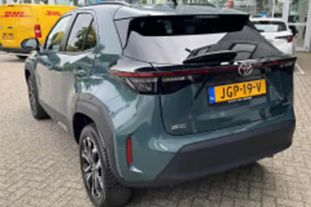Toyota Yaris Cross (2025) thumbnail 3