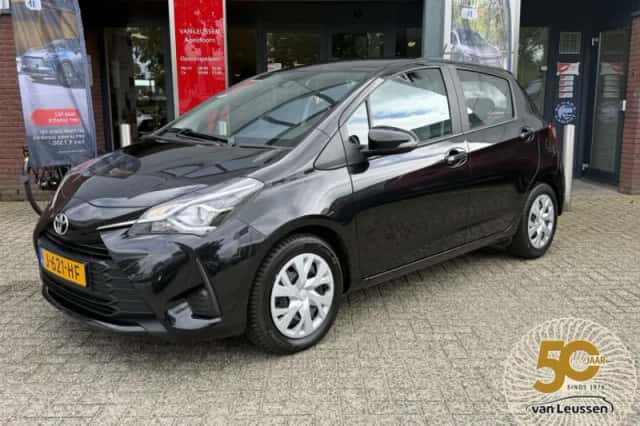 Toyota Yaris (2020) thumbnail 1