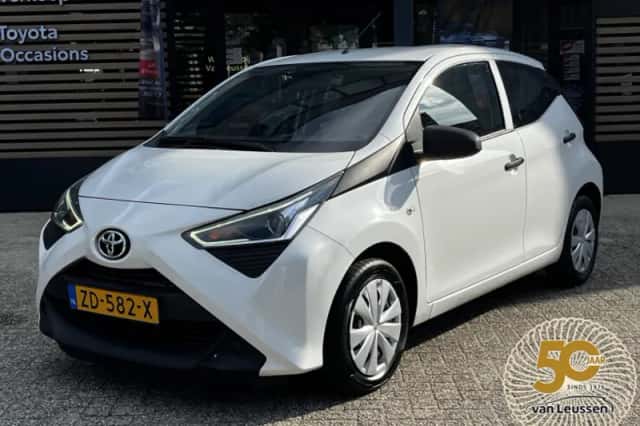Toyota Aygo (2019) thumbnail 1