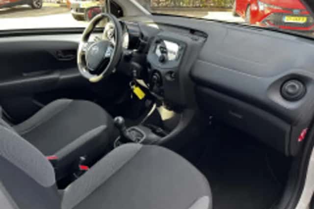 Toyota Aygo (2019) thumbnail 4