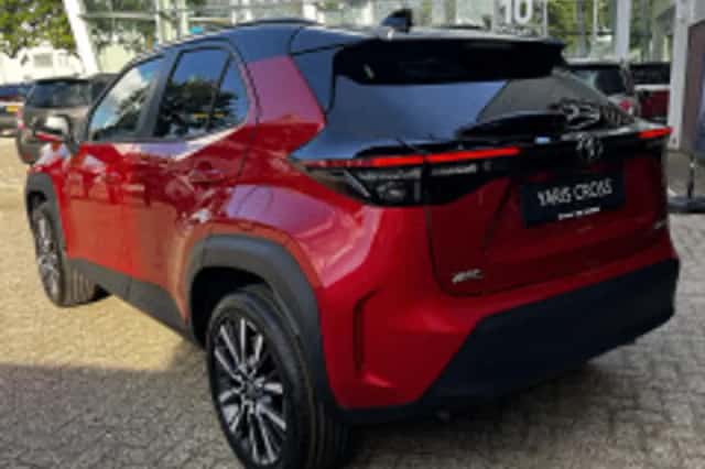 Toyota Yaris Cross (2026) thumbnail 3