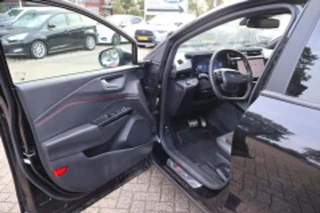 Ford Puma (2025) thumbnail 6
