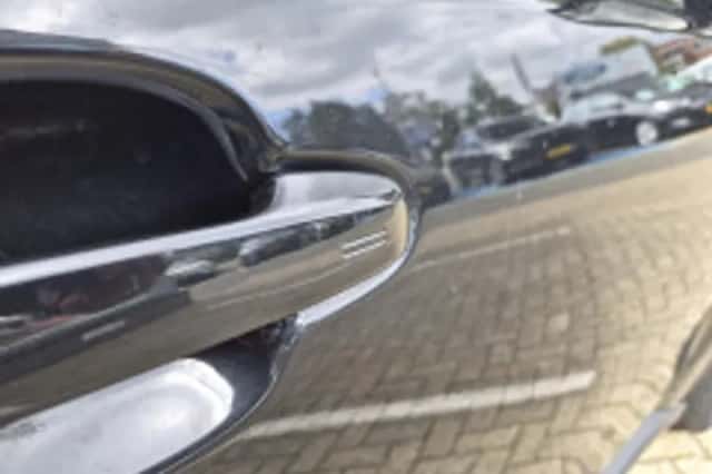 Toyota C-HR (2018) thumbnail 5