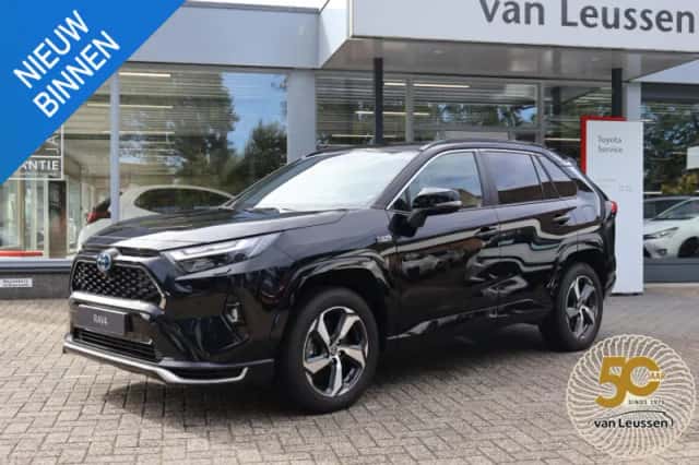 Toyota RAV4 (2024) thumbnail 1