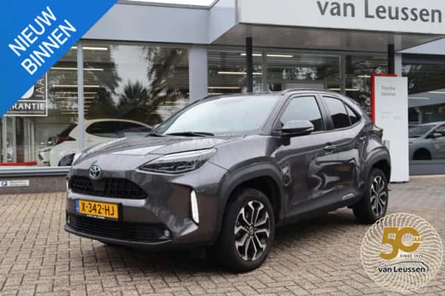 Toyota Yaris Cross (2024) thumbnail 1