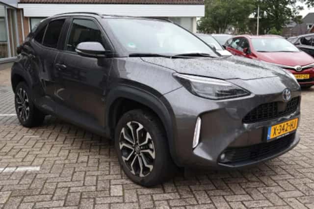 Toyota Yaris Cross (2024) thumbnail 2