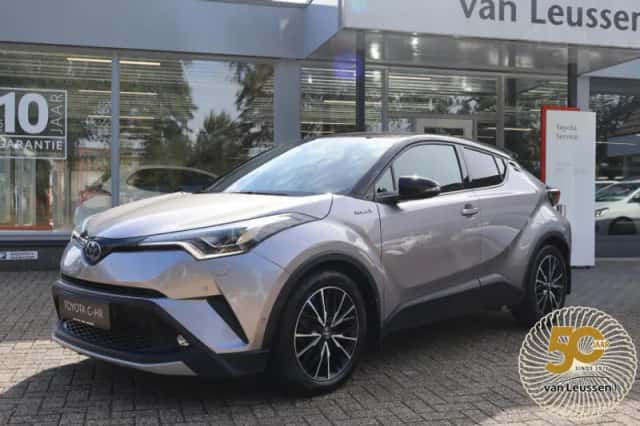 Toyota C-HR (2019) thumbnail 1