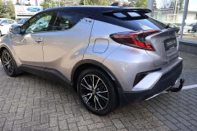 Toyota C-HR (2019) thumbnail 3
