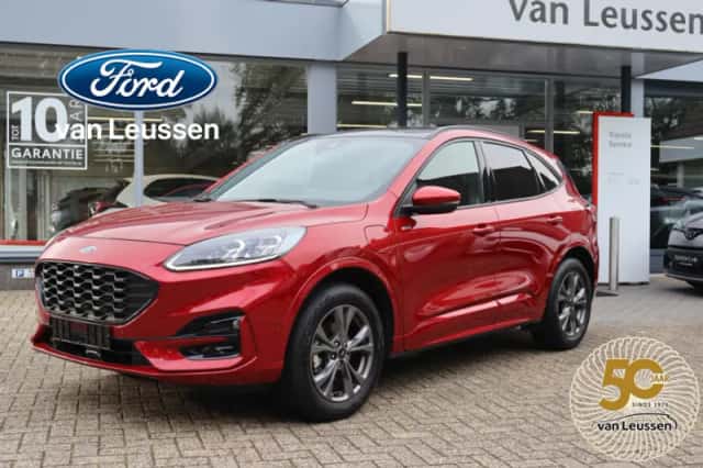 Ford Kuga (2024) thumbnail 1