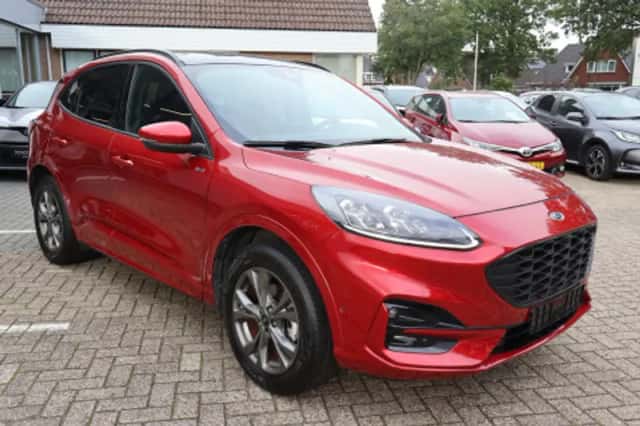 Ford Kuga (2024) thumbnail 2
