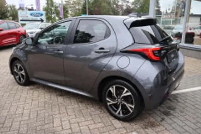 Toyota Yaris (2024) thumbnail 4