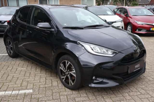Toyota Yaris (2025) thumbnail 2