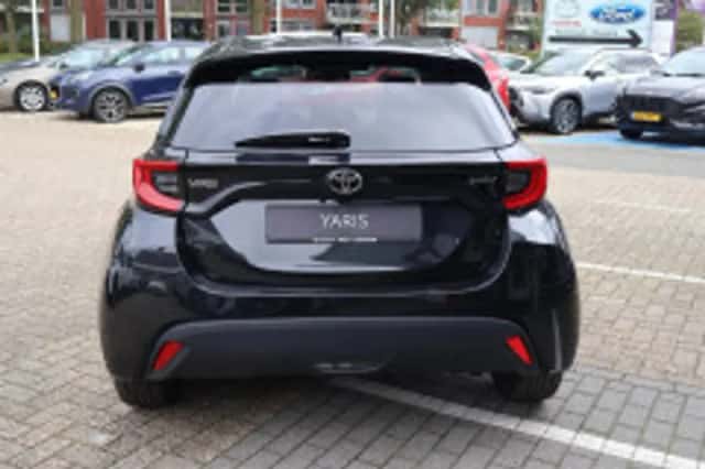 Toyota Yaris (2025) thumbnail 4