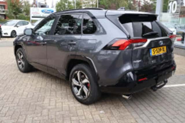Toyota RAV4 (2023) thumbnail 4