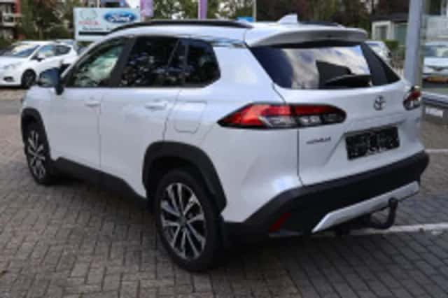 Toyota Corolla Cross (2024) thumbnail 3