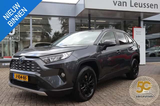 Toyota RAV4 (2020) thumbnail 6