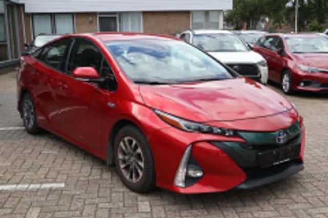 Toyota Prius (2018) thumbnail 6