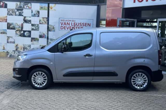 Toyota Proace (2023) thumbnail 2