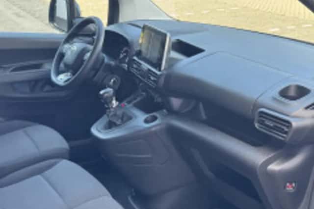 Toyota Proace (2023) thumbnail 3