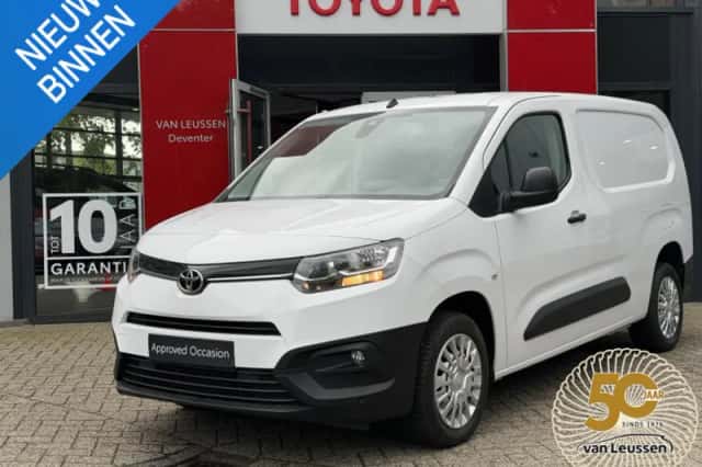Toyota Proace (2024) thumbnail 1