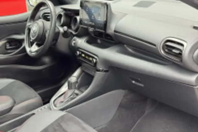 Toyota Yaris (2023) thumbnail 4