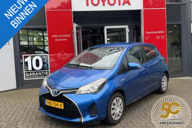 Toyota Yaris (2016) thumbnail 1
