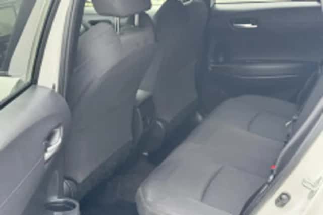 Toyota Corolla Cross (2023) thumbnail 6