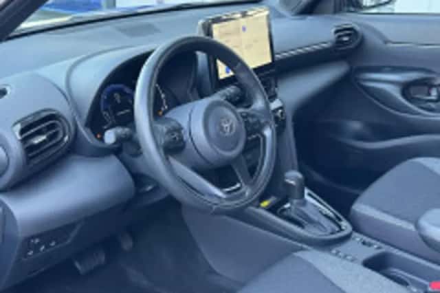 Toyota Yaris Cross (2024) thumbnail 5