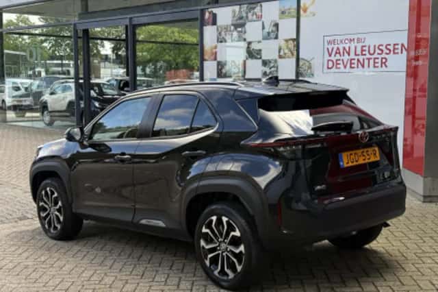 Toyota Yaris Cross (2025) thumbnail 2