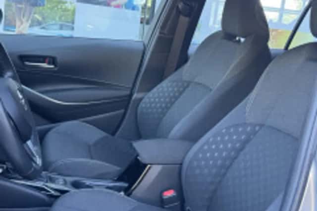 Toyota Corolla (2023) thumbnail 5