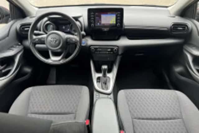 Toyota Yaris (2020) thumbnail 4