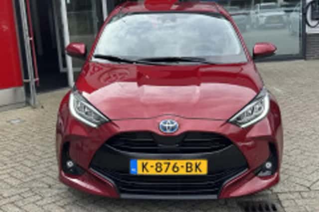 Toyota Yaris (2020) thumbnail 5