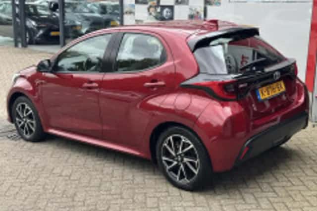Toyota Yaris (2020) thumbnail 6