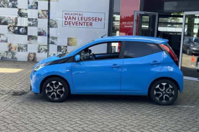 Toyota Aygo (2020) thumbnail 2