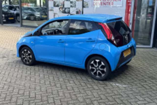Toyota Aygo (2020) thumbnail 4