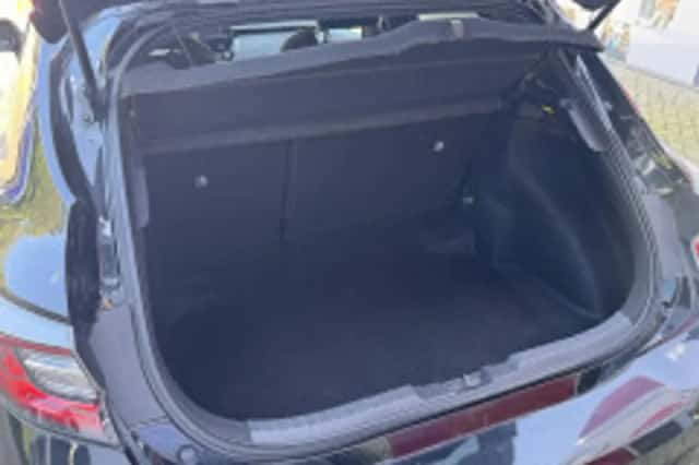 Toyota Corolla (2020) thumbnail 6