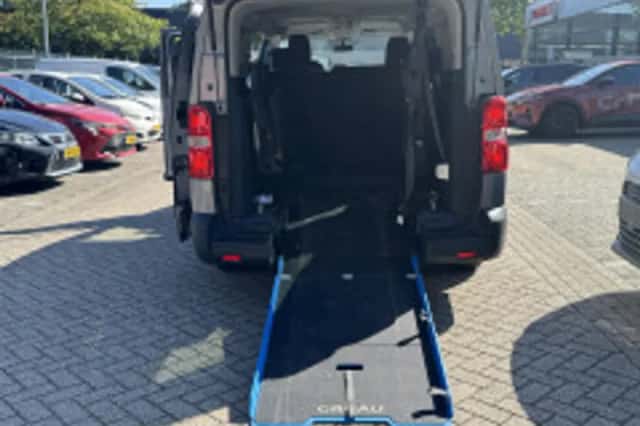 Toyota Proace (2024) thumbnail 4