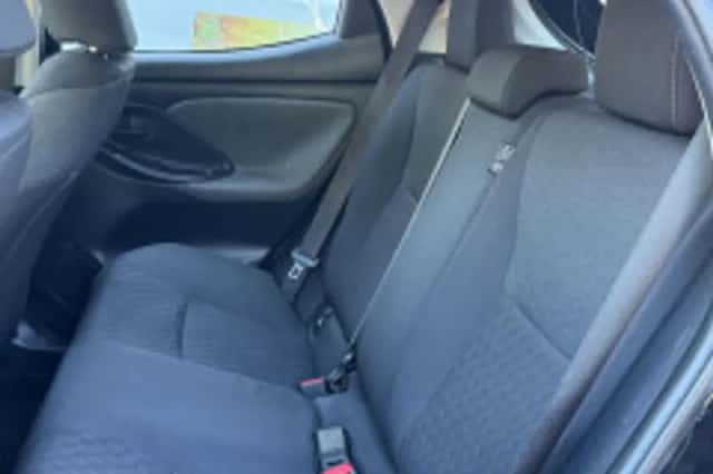 Toyota Yaris (2021) thumbnail 6