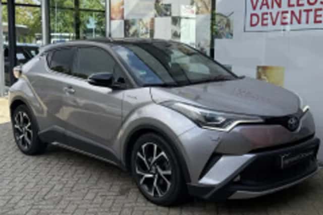 Toyota C-HR (2017) thumbnail 6