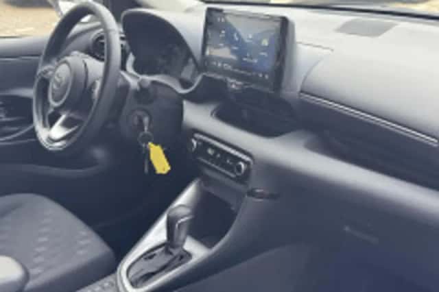Toyota Yaris (2025) thumbnail 3