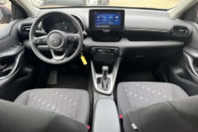 Toyota Yaris (2025) thumbnail 5