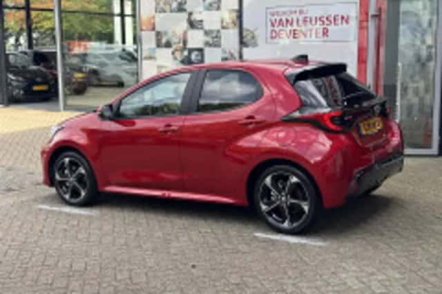 Toyota Yaris (2026) thumbnail 5